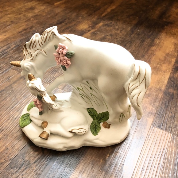 SALE Set of 2 Unicorn Ceramic Statues pink roses green leaves gold accents - Picture 2 of 11